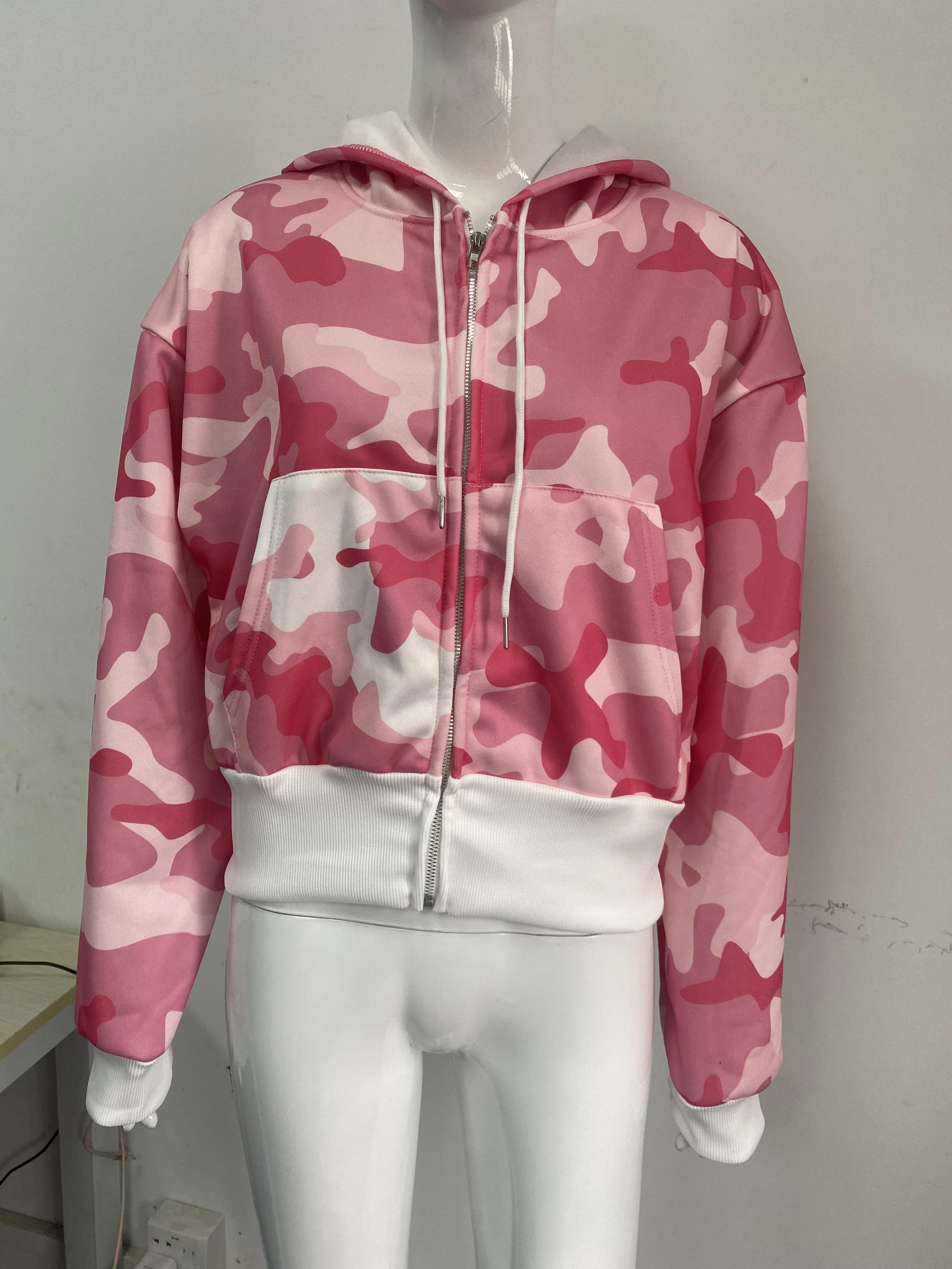 Spicy girl hip-hop street slimming short cardigan hooded sweatshirt INS loose straight leg pants set y2k versatile clothing
Spicy girl hip-hop street slimming short cardigan hooded sweatshirt INS loose straight leg pants set y2k versatile clothing
