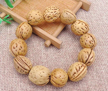 Wholesale eye beads bracelet longan first-line beads Huang San eye agate chalcedony bracelet pin.
Wholesale eye beads bracelet longan first-line beads Huang San eye agate chalcedony bracelet pin.