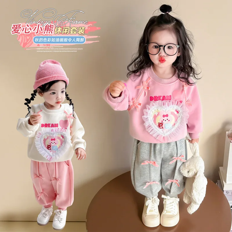 Girls' bear suit Spring and Autumn new foreign-style little girl sweater two-piece set of medium and small children's clothes
Girls' bear suit Spring and Autumn new foreign-style little girl sweater two-piece set of medium and small children's clothes