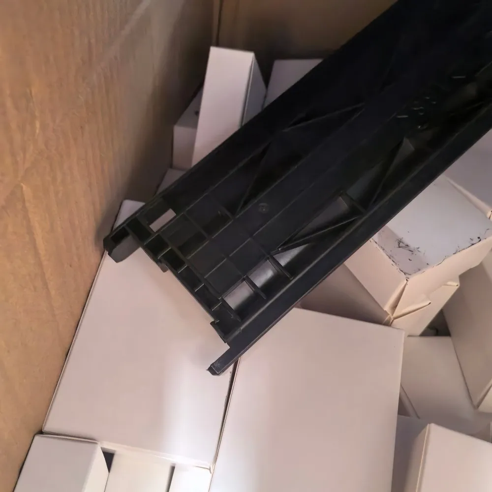 Блок подачи тонера для использования в Ricoh MP 1027 2552 2553 3352 3353 3053 3553 2852 2853 2352 3351 2851 3030 3350 2550 B027-3501
Блок подачи тонера для использования в Ricoh MP 1027 2552 2553 3352 3353 3053 3553 2852 2853 2352 3351 2851 3030 3350 2550 B027-3501