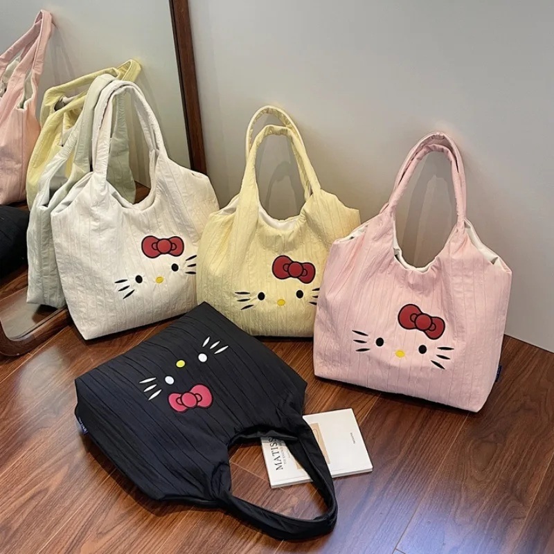 Kawaii Hellokitty Embroidery Bow Pleated Cloth Bag New Arrival Large Capacity Fashion Versatile Shoulder Underarm Bag for Girls
Kawaii Hellokitty Embroidery Bow Pleated Cloth Bag New Arrival Large Capacity Fashion Versatile Shoulder Underarm Bag for Girls