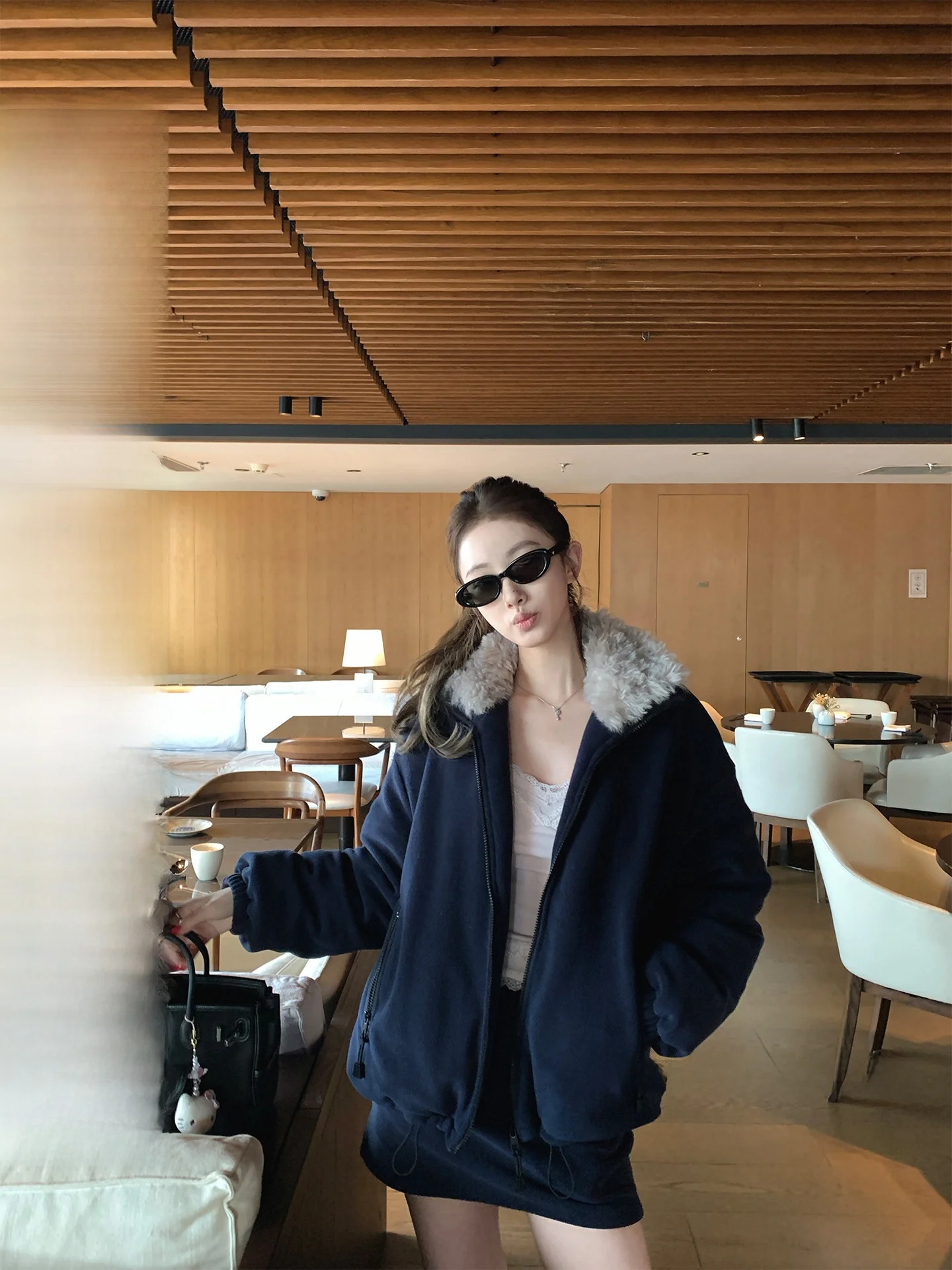 Warm Fce Women's Jaet ort Skirt with Color Blo Collar Particle Fce Casual Sle Polyester Fiber Coat for Ladies
Warm Fce Women's Jaet ort Skirt with Color Blo Collar Particle Fce Casual Sle Polyester Fiber Coat for Ladies