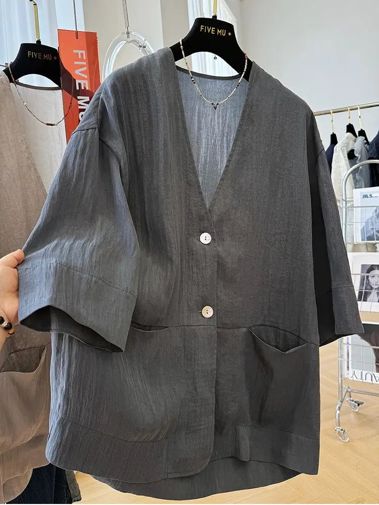 plus Size Casual Loose Thin V-Neck Short Sleeve Suit Jacket for Women Summer Sun Protection Clothes Comfortable Breathable
plus Size Casual Loose Thin V-Neck Short Sleeve Suit Jacket for Women Summer Sun Protection Clothes Comfortable Breathable