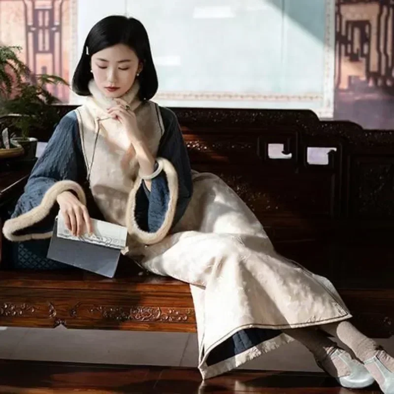 Winter Retro Wool Collar Quilted Cotton Long Sleeved Dress Fake Two Piece Female Traditional Chinese Dresses
Winter Retro Wool Collar Quilted Cotton Long Sleeved Dress Fake Two Piece Female Traditional Chinese Dresses