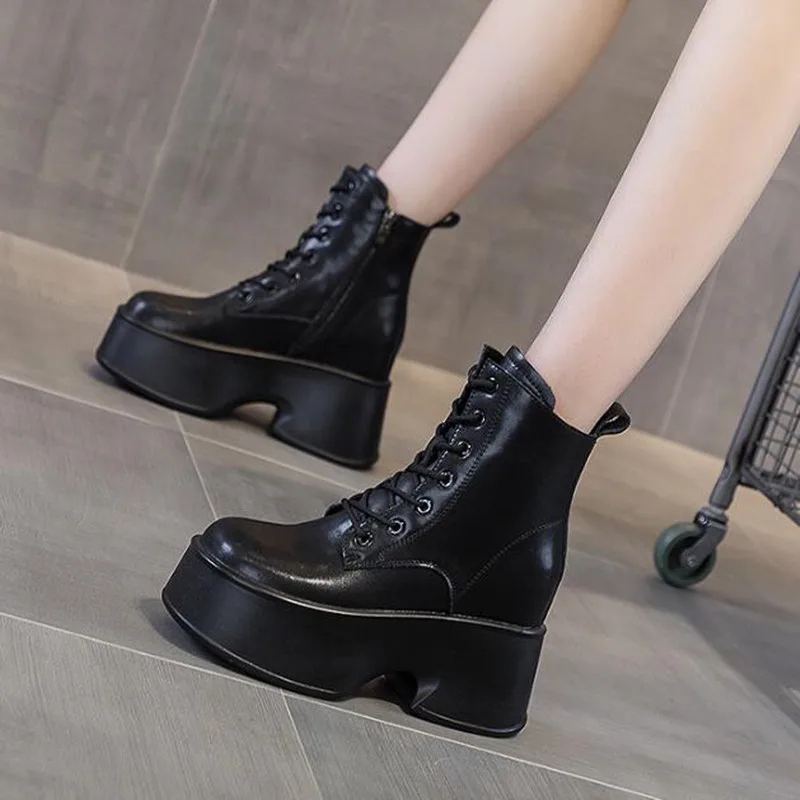 11cm Height Increasing Genuine Leather Boots for Women Classic 2026 Winter Warm Chunky Boots Ladies Street British Style Shoes
11cm Height Increasing Genuine Leather Boots for Women Classic 2026 Winter Warm Chunky Boots Ladies Street British Style Shoes