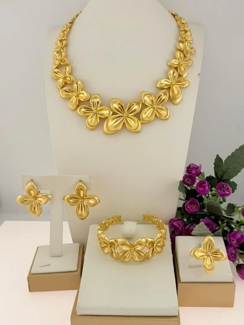 The Latest Hotsale Flower Italian Jewelry Fabulous Trendy llaveros Collar Pulseras pin Pendient tentacles Anillo 4PC Jewel Set
The Latest Hotsale Flower Italian Jewelry Fabulous Trendy llaveros Collar Pulseras pin Pendient tentacles Anillo 4PC Jewel Set