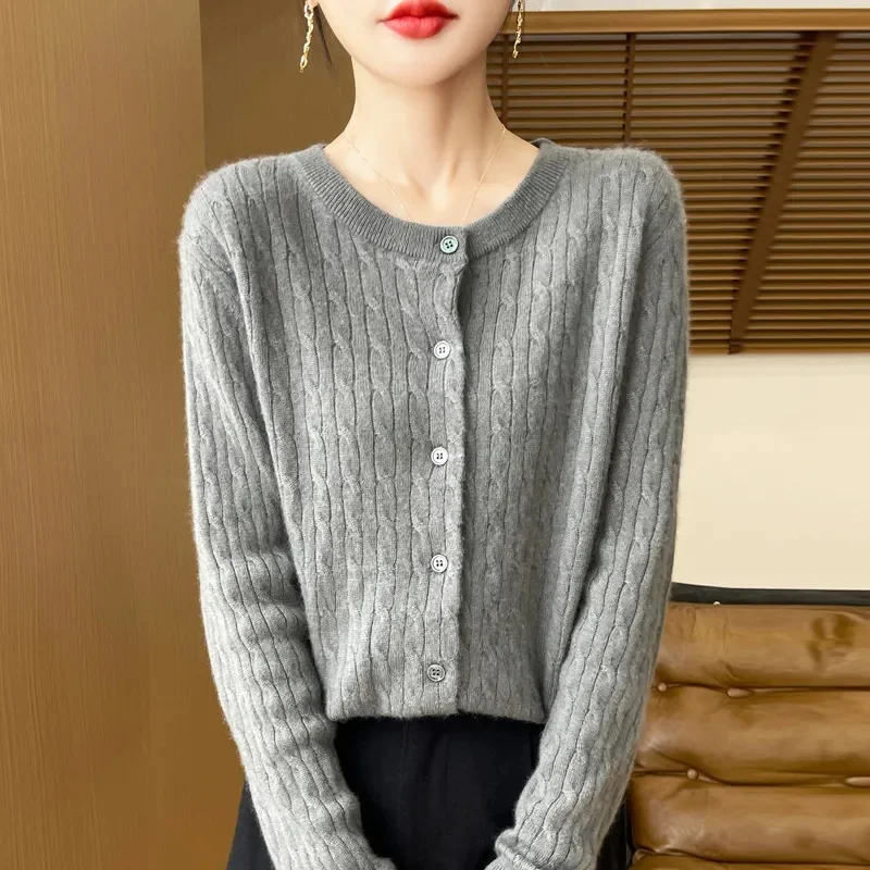 2026 New Spring Autumn Women Cardigan Soft O-Neck Cashmere Sweater OL Buttoned Knitwear Casual Top Clothing Korean Style
2026 New Spring Autumn Women Cardigan Soft O-Neck Cashmere Sweater OL Buttoned Knitwear Casual Top Clothing Korean Style