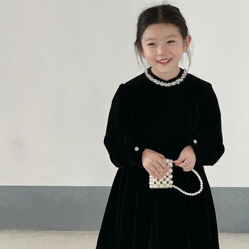 Girls Temperament High-end Hepburn Style Princess Dress Korean Children Clothing 2026 Autumn and Winter New Black Velvet Dress
Girls Temperament High-end Hepburn Style Princess Dress Korean Children Clothing 2026 Autumn and Winter New Black Velvet Dress