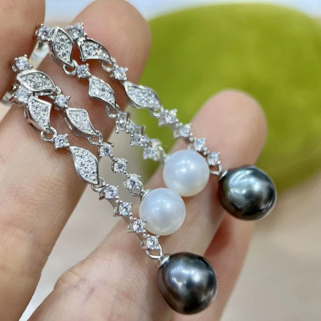 Charming AAAA 6-7+9-10mm Natural South Sea White+Black Pearl Earrings 925s
Charming AAAA 6-7+9-10mm Natural South Sea White+Black Pearl Earrings 925s