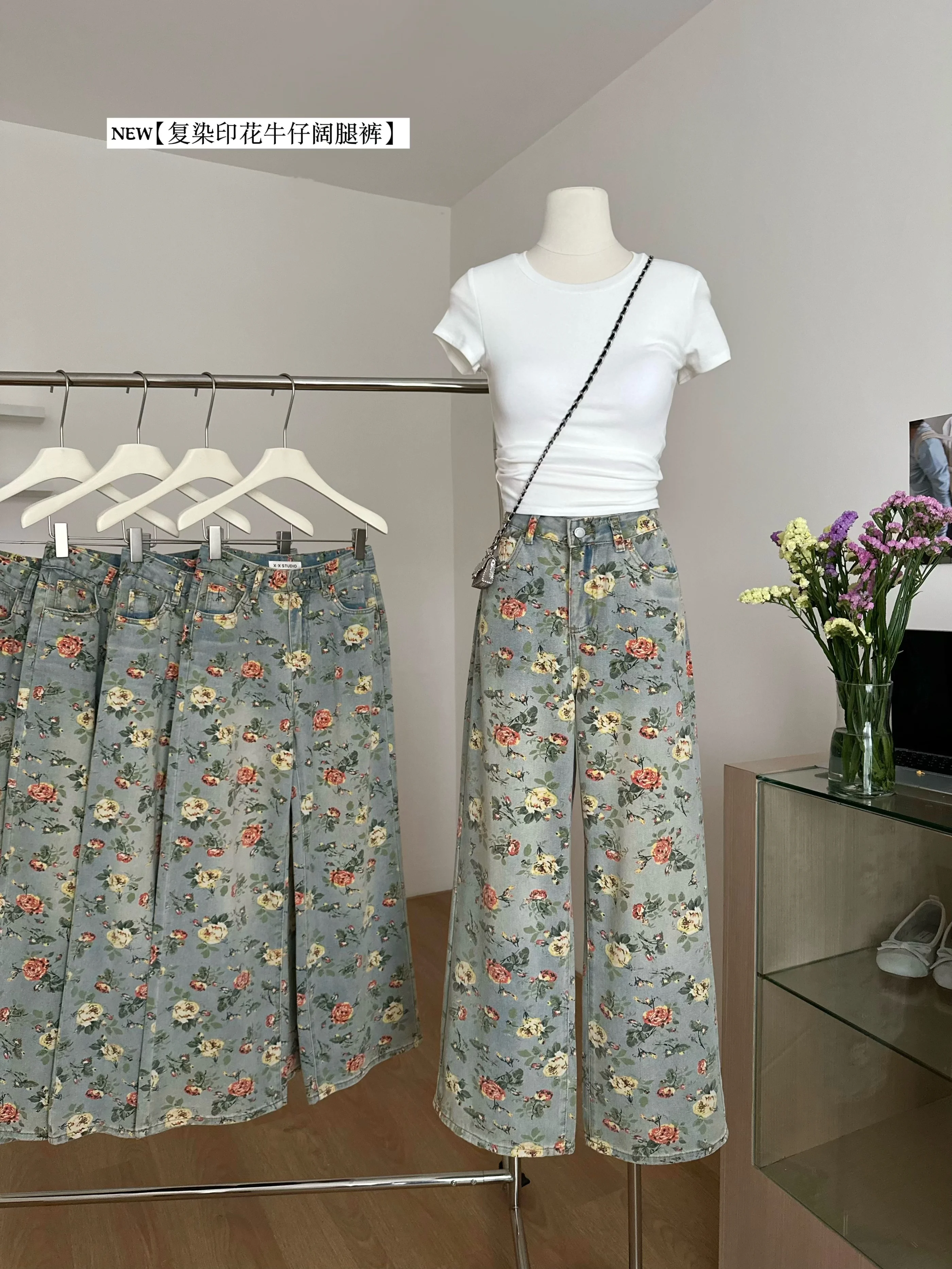 Women's Blue Straight Tube Flower Jeans Y2K Japanese Harajuku Streetwear Aesthetic Fashion Retro Jeans Pants Clothing 2025 New
Women's Blue Straight Tube Flower Jeans Y2K Japanese Harajuku Streetwear Aesthetic Fashion Retro Jeans Pants Clothing 2025 New