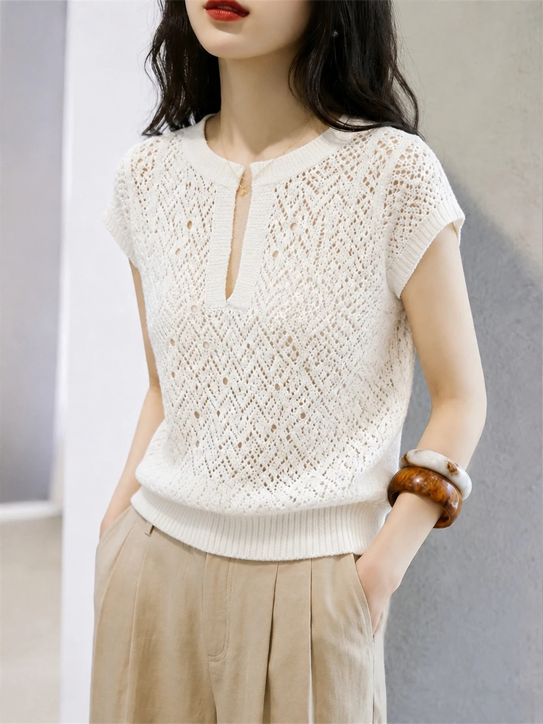 Soft Wind Hollow out Silk Short Sleeve Knitted round Neck Top Versatile Comfortable Women's Summer Fashionable Commute Style
Soft Wind Hollow out Silk Short Sleeve Knitted round Neck Top Versatile Comfortable Women's Summer Fashionable Commute Style