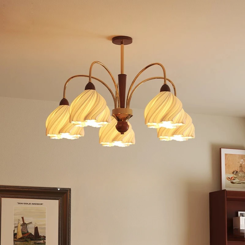 Retro Walnut Chandelier Lights French Cream Living Room Pendant Lamp Medieval Dining Room Retro Ceiling Chandelier Led Lighting
Retro Walnut Chandelier Lights French Cream Living Room Pendant Lamp Medieval Dining Room Retro Ceiling Chandelier Led Lighting