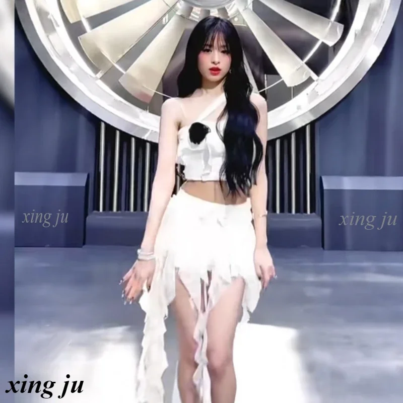 Kpop Korean Singer White Halter Crop Tops Irregular Ruffles Skirt Women Party Jazz Dance Costume Kpop Stage Performance Outfits
Kpop Korean Singer White Halter Crop Tops Irregular Ruffles Skirt Women Party Jazz Dance Costume Kpop Stage Performance Outfits