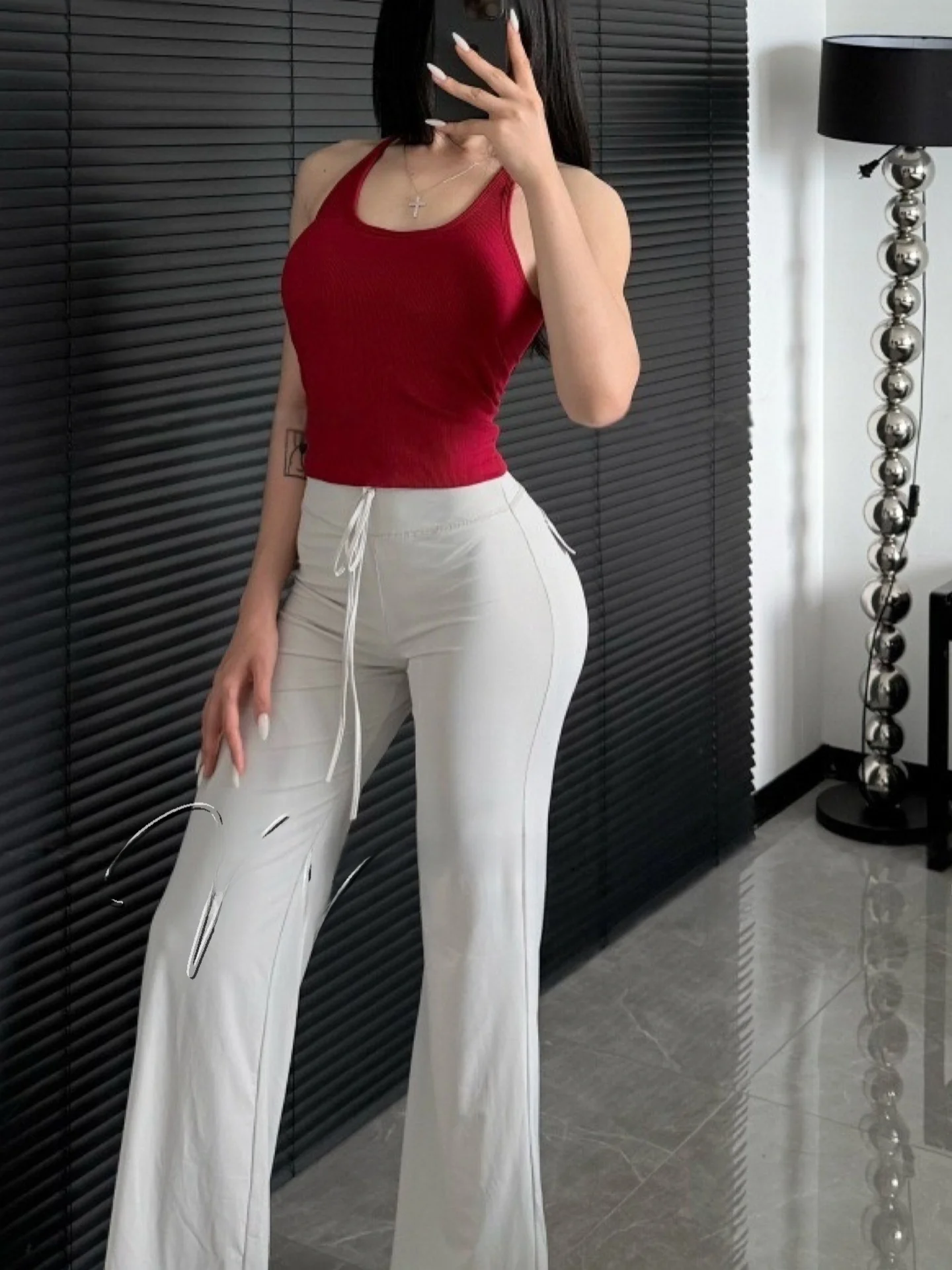 Treasure Girl Ultra Cool Ice Silk Long Pants Yoga Sport High Waist Flared Legging UV Protection Drapey Floor Length Trousers
Treasure Girl Ultra Cool Ice Silk Long Pants Yoga Sport High Waist Flared Legging UV Protection Drapey Floor Length Trousers
