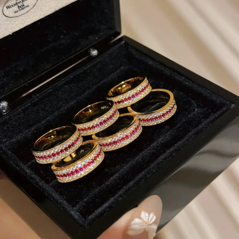 High-quality purple zirconia ring, in a geometric shape, suitable for engagement rings and party wear. Made of 925 sterling silv
High-quality purple zirconia ring, in a geometric shape, suitable for engagement rings and party wear. Made of 925 sterling silv