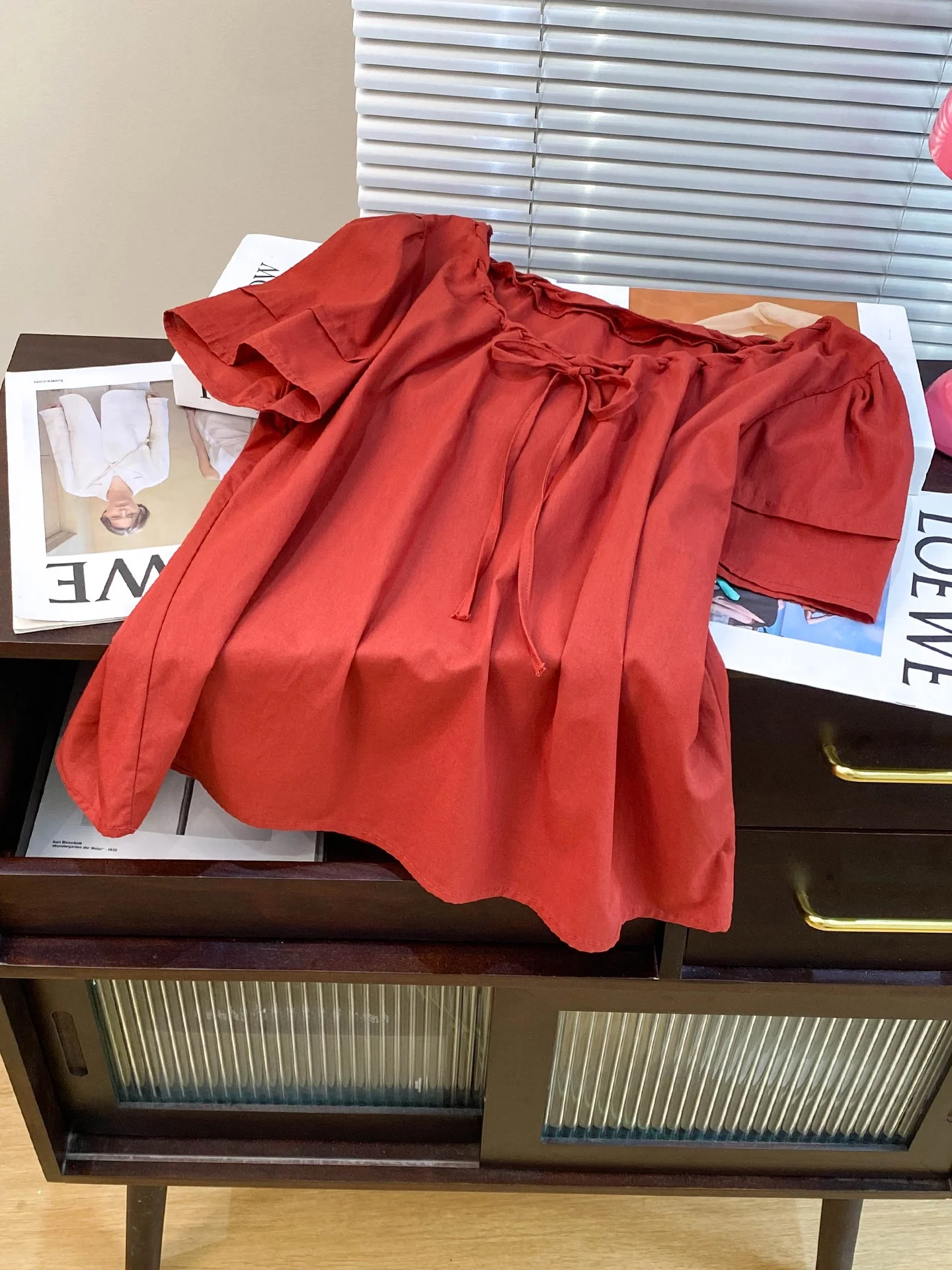 Женская летняя свободная футболка из хлопка и льна большого размера в стиле ретро, повседневная льняная футболка с галстуком для похудения, топ
Женская летняя свободная футболка из хлопка и льна большого размера в стиле ретро, повседневная льняная футболка с галстуком для похудения, топ