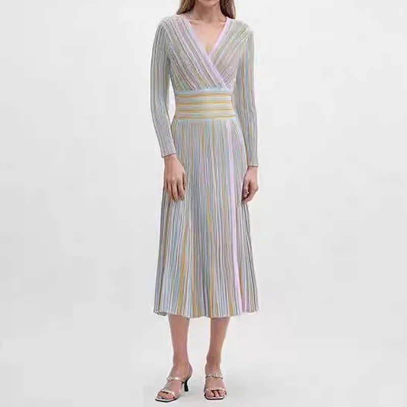 Индивидуальное 25111 на складе, высококачественное осеннее светское облегающее и утягивающее трикотажное платье с длинными рукавами и разрезом
Индивидуальное 25111 на складе, высококачественное осеннее светское облегающее и утягивающее трикотажное платье с длинными рукавами и разрезом