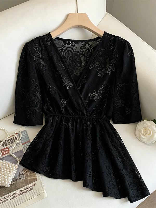 Ladies' Summer Fashionable Loose Short Sleeve Embroidered Hollow out V-Neck Top Waist-Cinching Korean Style Casual Wear
Ladies' Summer Fashionable Loose Short Sleeve Embroidered Hollow out V-Neck Top Waist-Cinching Korean Style Casual Wear