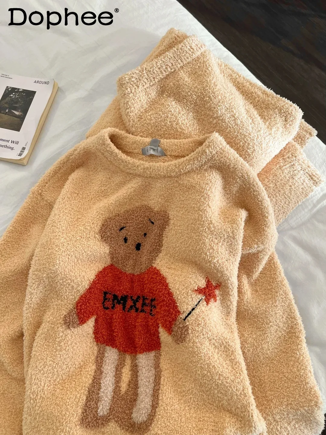 2025 Autumn Winter Soft Thin Velvet Pajamas for Women Cute Bear Thickened Warm Cartoon Sweet Girl Knitted Homewear Set
2025 Autumn Winter Soft Thin Velvet Pajamas for Women Cute Bear Thickened Warm Cartoon Sweet Girl Knitted Homewear Set