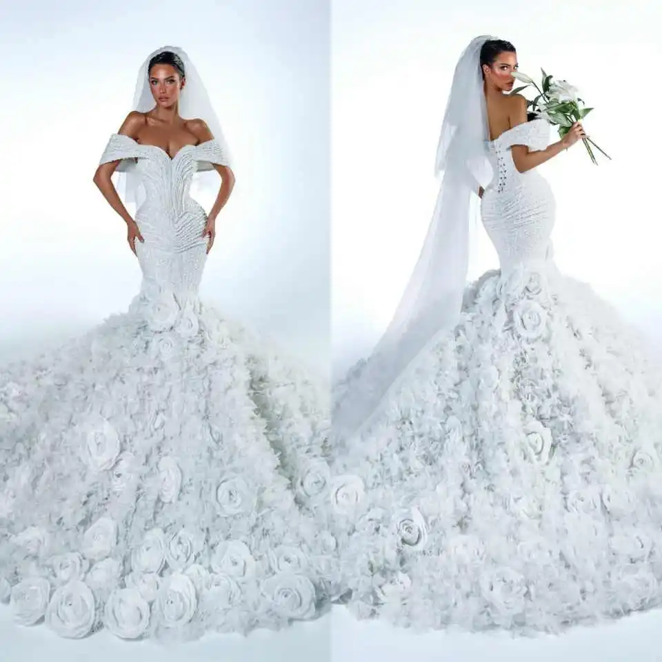 Arabic Dubai Wedding Dress Off Shulder Crystal Beaded Bridal Gowns Cascading Ruffles Flowers Train Customized
Arabic Dubai Wedding Dress Off Shulder Crystal Beaded Bridal Gowns Cascading Ruffles Flowers Train Customized