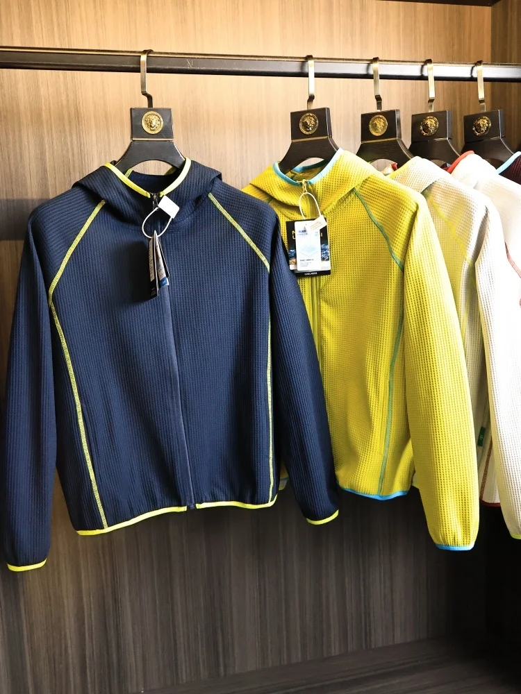 Outdoor Men's Breathable Hoodie Cardigan Quick Dry Lightweight Summer Fashion Urban Style Polyester Composite Elastic Fiber
Outdoor Men's Breathable Hoodie Cardigan Quick Dry Lightweight Summer Fashion Urban Style Polyester Composite Elastic Fiber