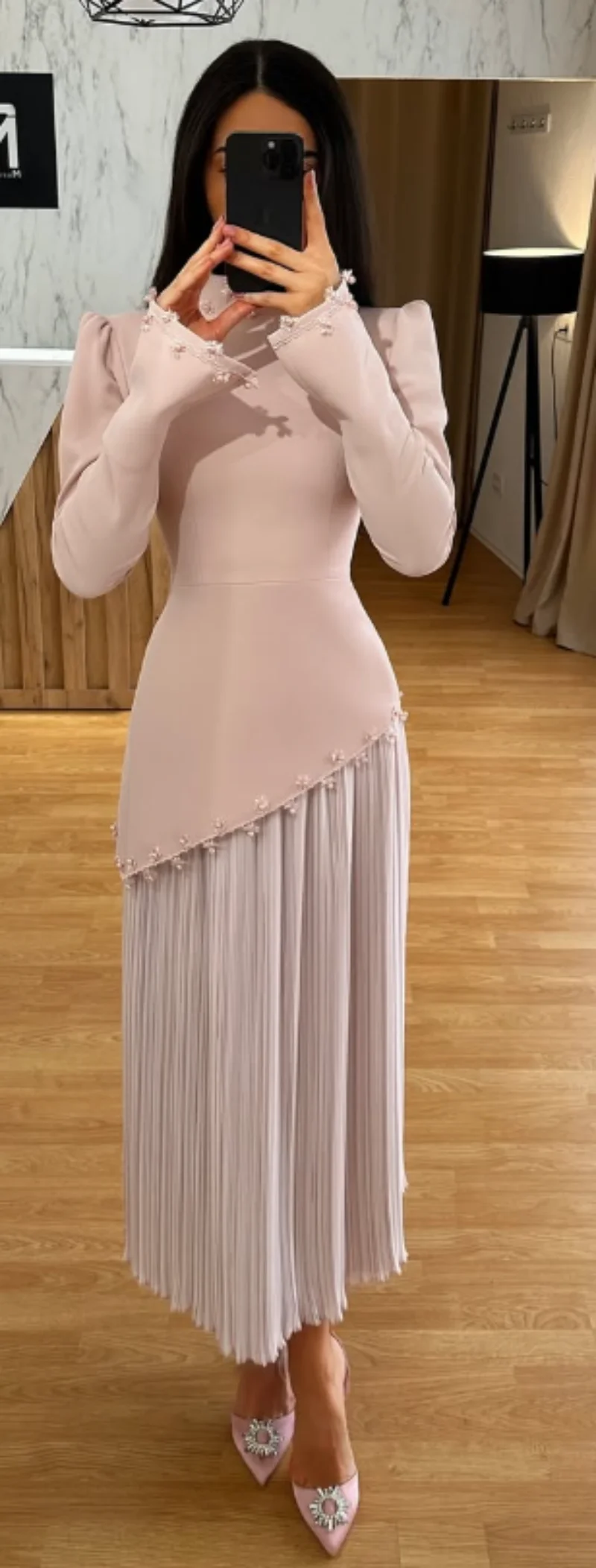 Adore Customized Elegant Evening Dresses Party Dresses A-line High Neck Satin Tea length Pleats Beading Prom Dresses
Adore Customized Elegant Evening Dresses Party Dresses A-line High Neck Satin Tea length Pleats Beading Prom Dresses
