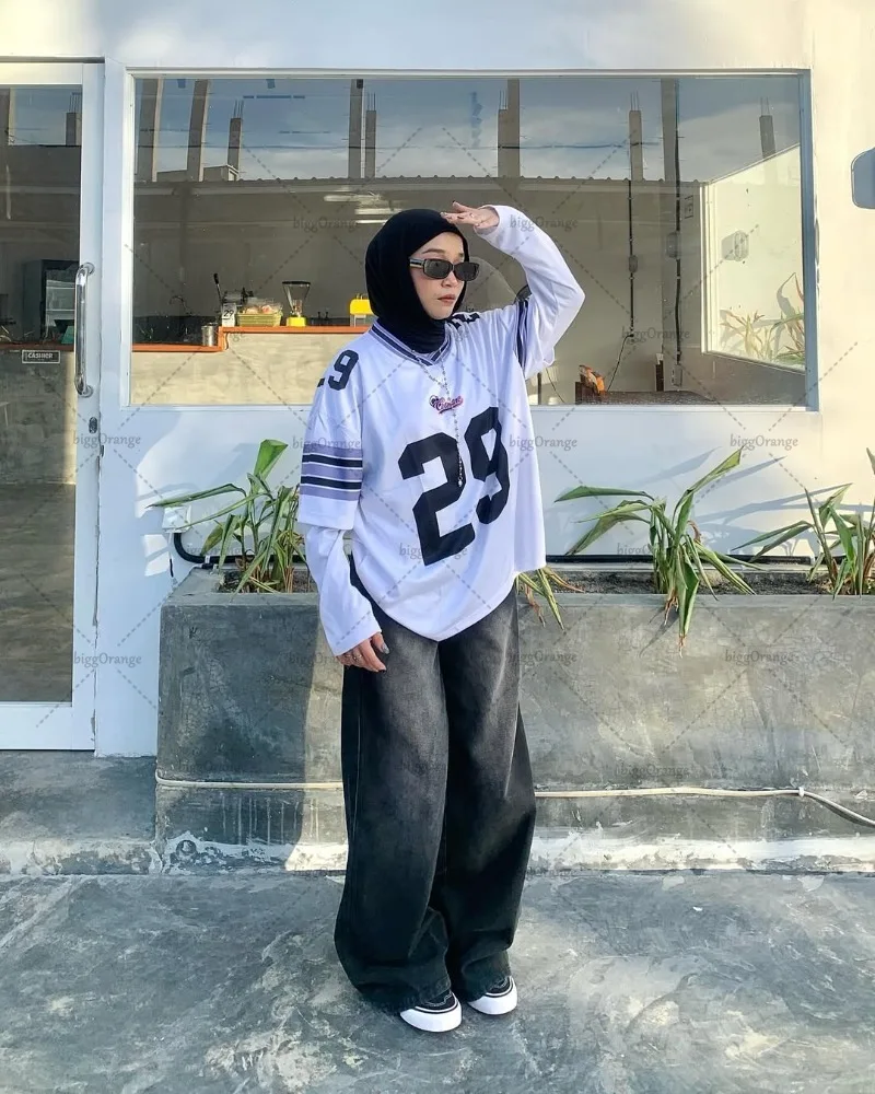 Street Hip-hop Retro No. 23 Jersey Men High Street Fashion Clothing American Harajuku Y2K Casual Loose Fashion T-shirt Women
Street Hip-hop Retro No. 23 Jersey Men High Street Fashion Clothing American Harajuku Y2K Casual Loose Fashion T-shirt Women