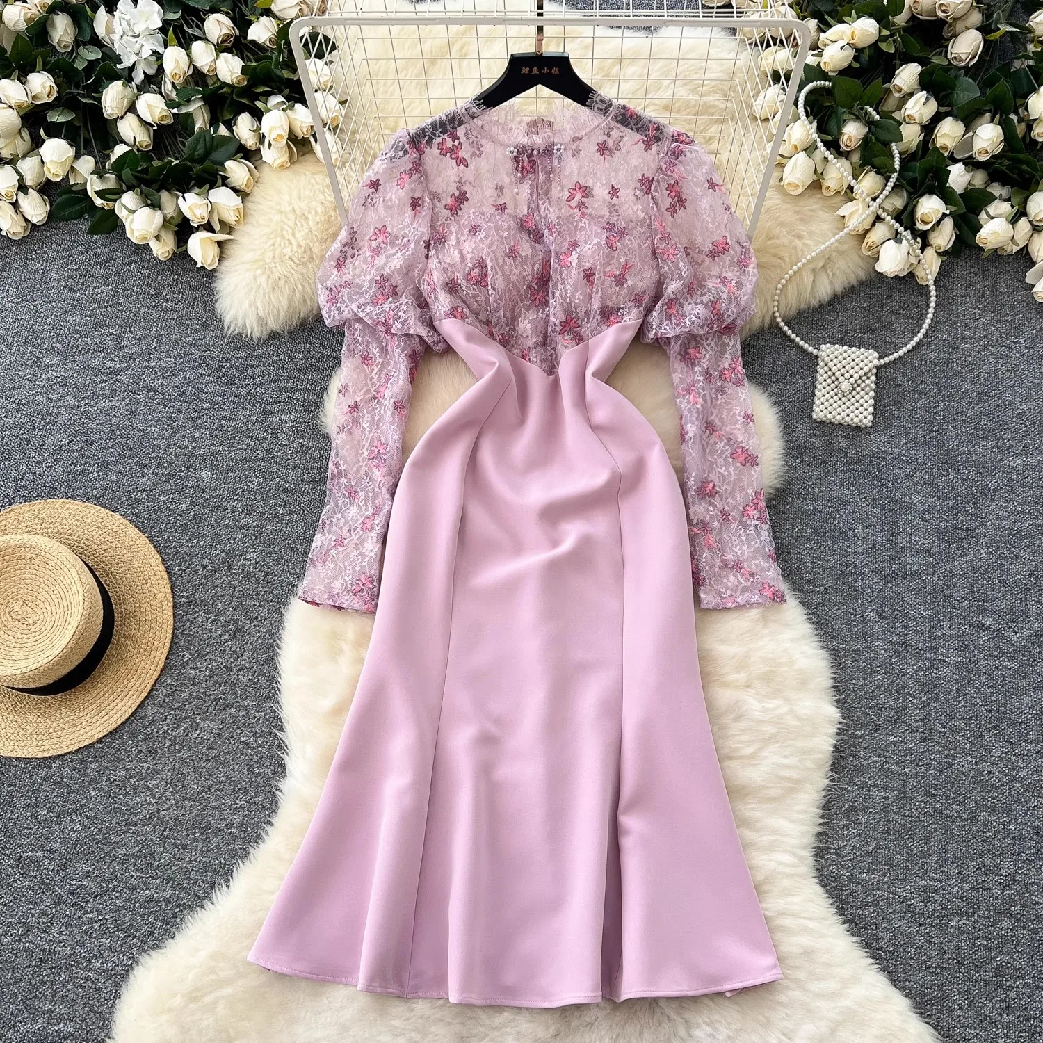 Elegant French Women O-Neck Mermaid Dress New Spring Satin Patchwork Lace Long Sleeve Bodycon Slim Party Vestido Midi Clothes
Elegant French Women O-Neck Mermaid Dress New Spring Satin Patchwork Lace Long Sleeve Bodycon Slim Party Vestido Midi Clothes