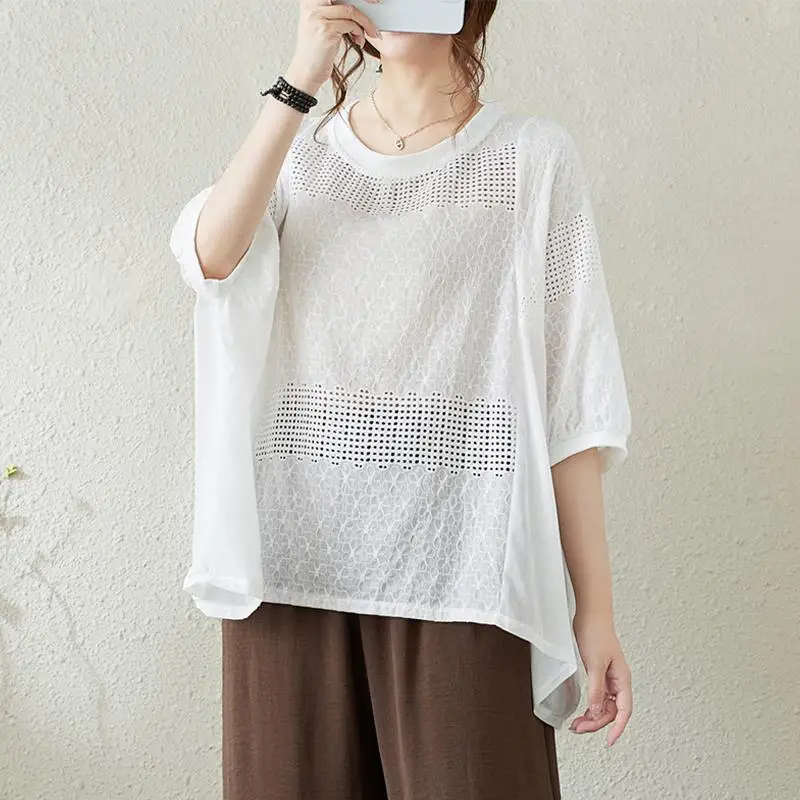 2024 Summer New Fashion Women Half Sleeve O-neck Loose White Tee Shirt Femme Tops Hollow Out Design Cotton Casual Tshirt
2024 Summer New Fashion Women Half Sleeve O-neck Loose White Tee Shirt Femme Tops Hollow Out Design Cotton Casual Tshirt