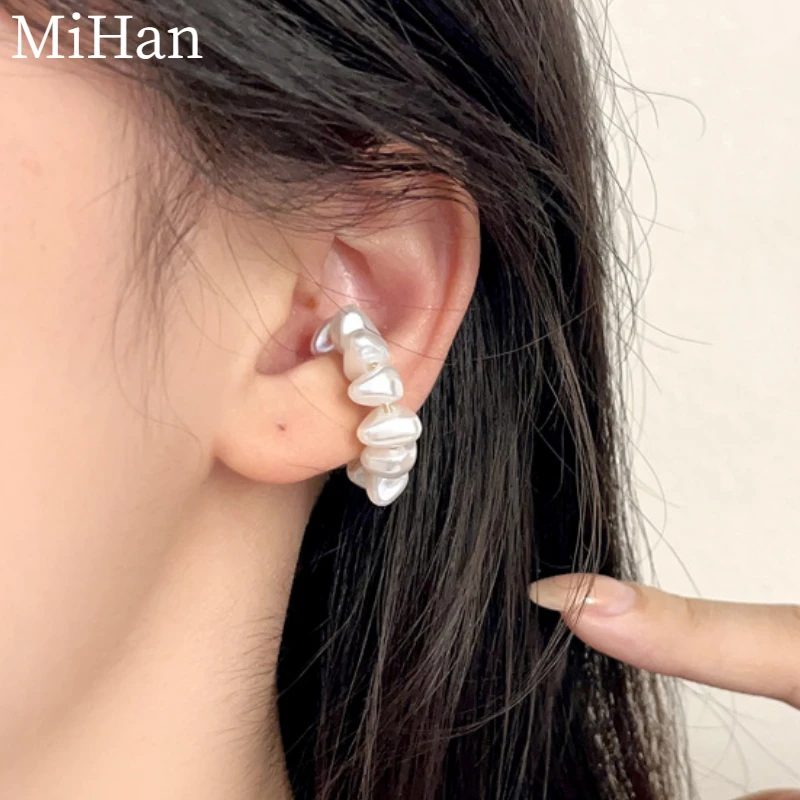 MiHan Modern Jewelry Elegant Temperament Simulated Pearl Clip Earrings For Women Wedding Gifts Delicate Design Ear Accessories
MiHan Modern Jewelry Elegant Temperament Simulated Pearl Clip Earrings For Women Wedding Gifts Delicate Design Ear Accessories