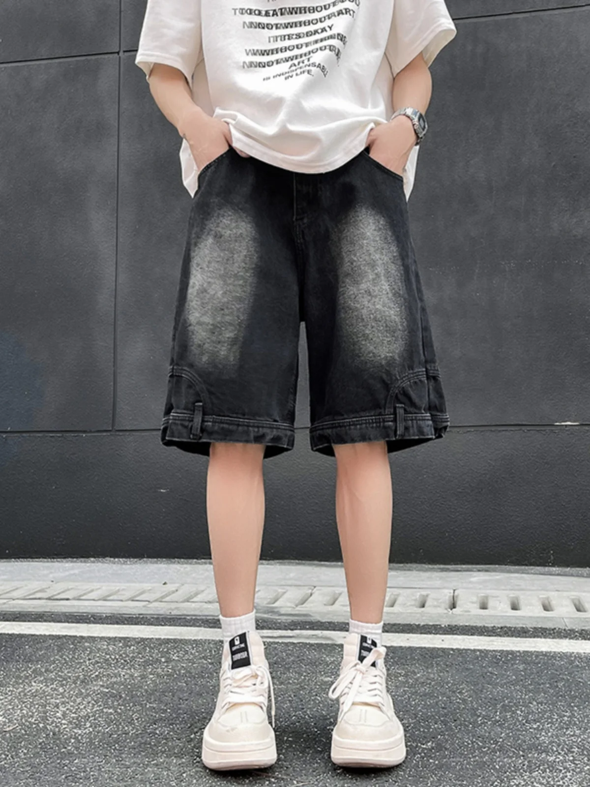 Ретро джинсы-шорты унисекс с эффектом потертости, повседневные, свободного кроя, широкие, прямые, до середины икры, молодежные, трендовые, хлопковые
Ретро джинсы-шорты унисекс с эффектом потертости, повседневные, свободного кроя, широкие, прямые, до середины икры, молодежные, трендовые, хлопковые