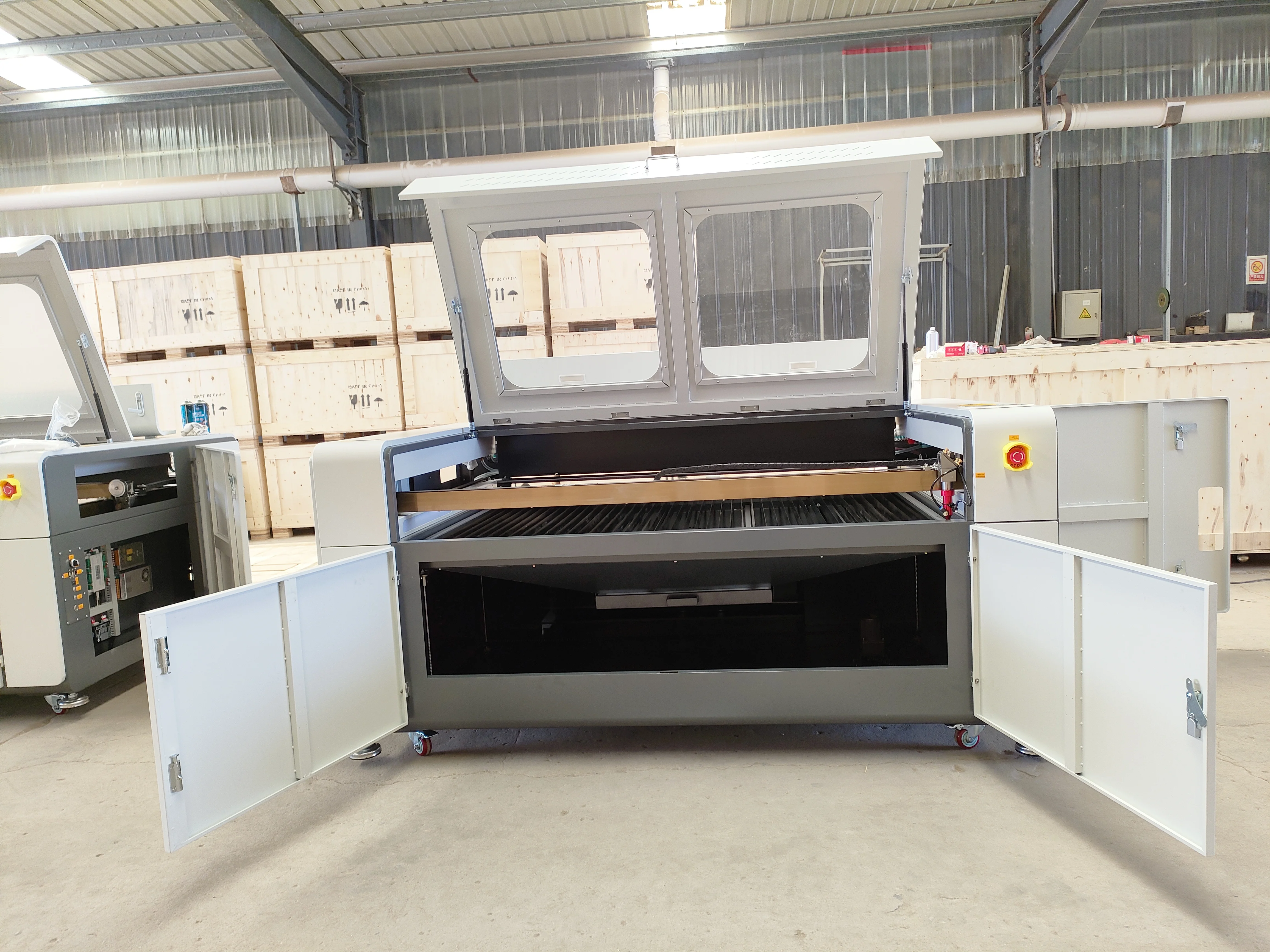 China CNC CO2 150 Watt Laser Cutters Engraver For Metal and Nonmetal/co2 Reci Laser Cutting Machine for Wood Cutting
China CNC CO2 150 Watt Laser Cutters Engraver For Metal and Nonmetal/co2 Reci Laser Cutting Machine for Wood Cutting