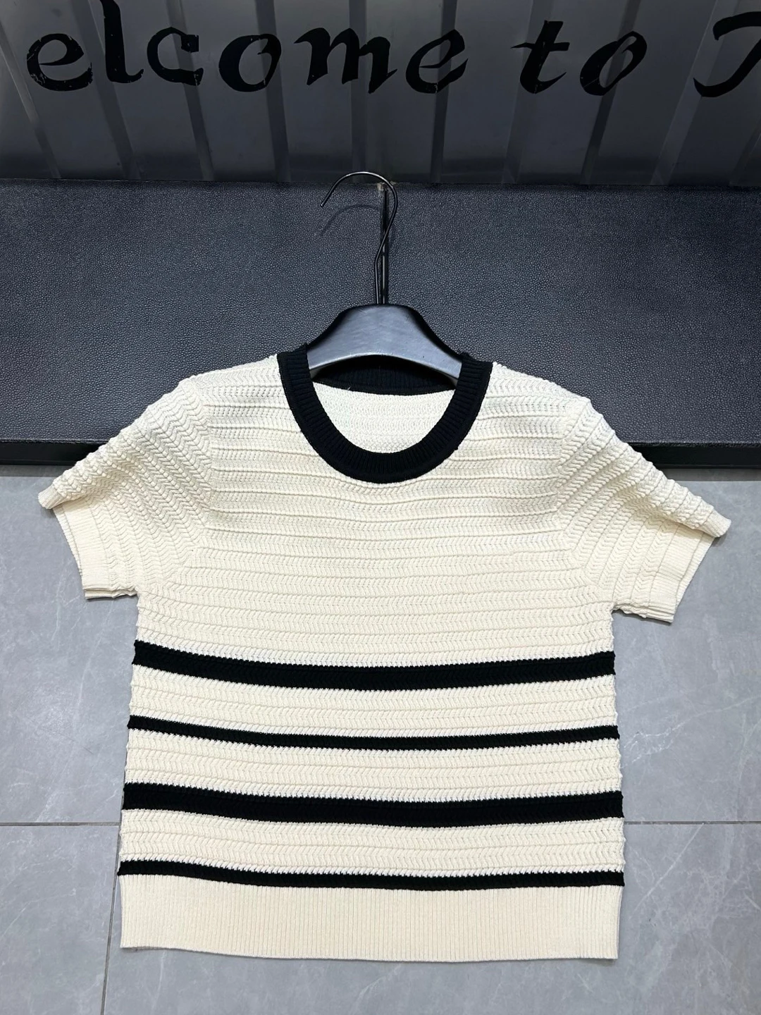 VIBE Summer New Style Color Block Striped round Neck Short Sleeve Knitted Women's Slimming Tank Top And Short Skirt Set
VIBE Summer New Style Color Block Striped round Neck Short Sleeve Knitted Women's Slimming Tank Top And Short Skirt Set