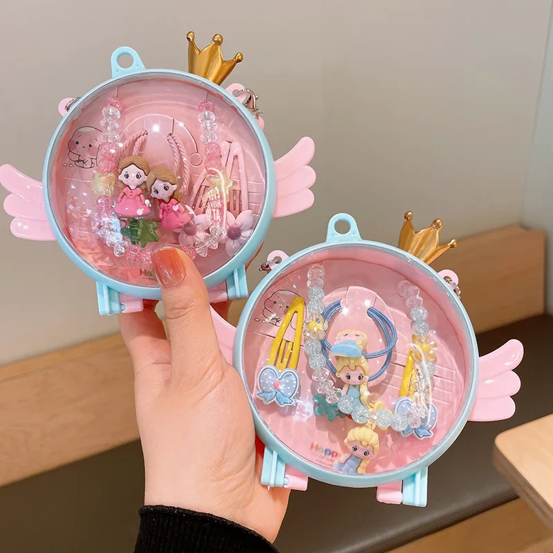 Angel Wings Princess Gift Box Hair Accessories Cute Cartoon Pendant Necklace Hair Card 3-7 Years Old Little Girl Birthday Gifts
Angel Wings Princess Gift Box Hair Accessories Cute Cartoon Pendant Necklace Hair Card 3-7 Years Old Little Girl Birthday Gifts