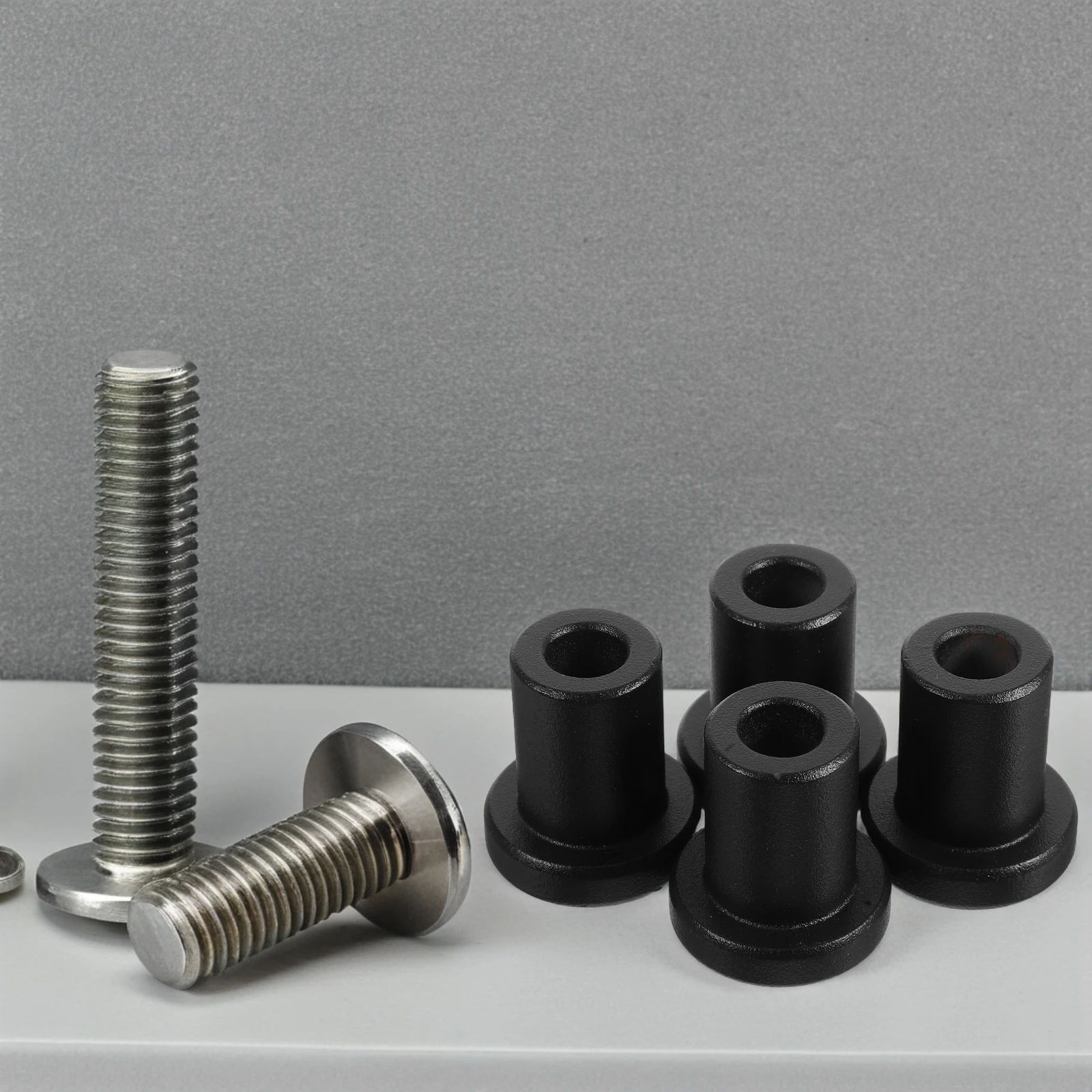 4pcs Carbon Steel Barn Spacers Flat Sliding Door Heavy Duty Metal Clamps Replacement Spacers For Sliding Track Repair Durable 
4pcs Carbon Steel Barn Spacers Flat Sliding Door Heavy Duty Metal Clamps Replacement Spacers For Sliding Track Repair Durable