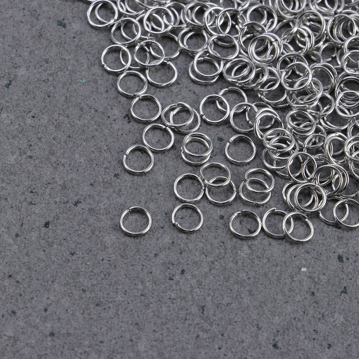 500 PCS DIY Closed-mouth Circle Jump Rings Connectors for Jewelry Supplies Stainless Steel Creation Making Silver
500 PCS DIY Closed-mouth Circle Jump Rings Connectors for Jewelry Supplies Stainless Steel Creation Making Silver