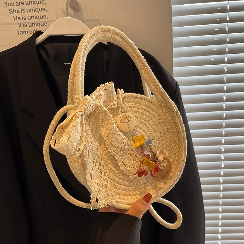 Модная соломенная сумка через плечо для женщин, летняя пляжная сумка, стильная сумка ручной работы для отпуска
Модная соломенная сумка через плечо для женщин, летняя пляжная сумка, стильная сумка ручной работы для отпуска