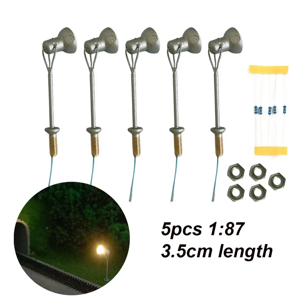 5pcs LED Spotlight Model 1:87 OO / HO Scale Street Lamp Post Train Model Ornaments DIY Material Sand Table Model
5pcs LED Spotlight Model 1:87 OO / HO Scale Street Lamp Post Train Model Ornaments DIY Material Sand Table Model
