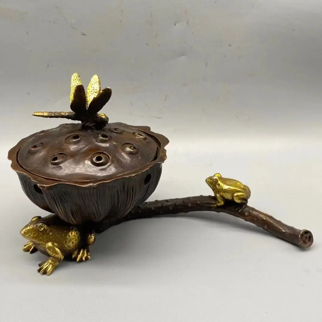Chinese Hand-Carved Copper Lotus Seedpod Dragonfly Frog Incense Burner Nice Art Work
Chinese Hand-Carved Copper Lotus Seedpod Dragonfly Frog Incense Burner Nice Art Work