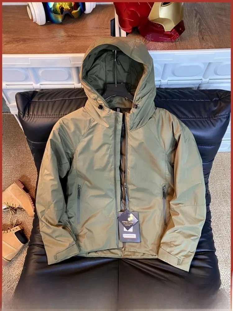 Высококачественное мужское теплое пальто aphene Quantum Dot Cloud Fce Cotton Jaet Thiened Stand Fit молодежное модное зимнее пальто
Высококачественное мужское теплое пальто aphene Quantum Dot Cloud Fce Cotton Jaet Thiened Stand Fit молодежное модное зимнее пальто