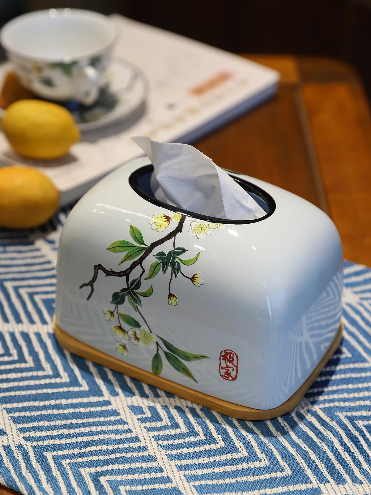 Retro Chinese Sle Cerc Tissue Box Home Living Room Coffee Table Dining Table Decorative Storage Tissue Box Holder
Retro Chinese Sle Cerc Tissue Box Home Living Room Coffee Table Dining Table Decorative Storage Tissue Box Holder
