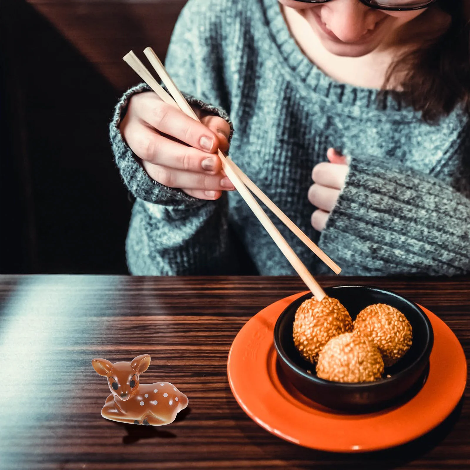 4 шт., подставка для палочек для еды в форме оленя, керамические ремесленные кухонные принадлежности, декор стола, легко моющиеся радужные кухонные аксессуары
4 шт., подставка для палочек для еды в форме оленя, керамические ремесленные кухонные принадлежности, декор стола, легко моющиеся радужные кухонные аксессуары