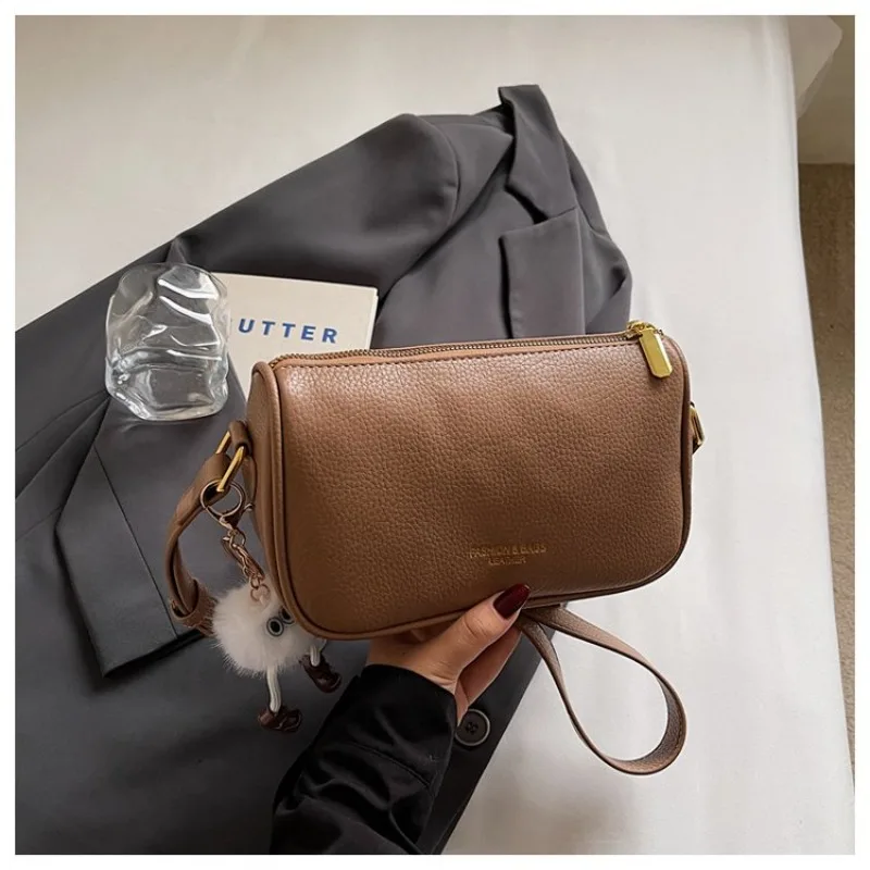 Stylish Diaper Bag Unique Leisure Business Clutch Mini Leather Shoulder Bag For Ladies High End Minimalist Design
Stylish Diaper Bag Unique Leisure Business Clutch Mini Leather Shoulder Bag For Ladies High End Minimalist Design