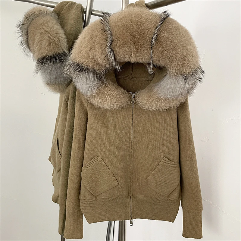 Winter 2025 Women's Detachable Super Large Real Fox Fur Collar Hooded Knit Cardigan Y2K Fashion Elastic Slim Fit Knitted Sweater
Winter 2025 Women's Detachable Super Large Real Fox Fur Collar Hooded Knit Cardigan Y2K Fashion Elastic Slim Fit Knitted Sweater