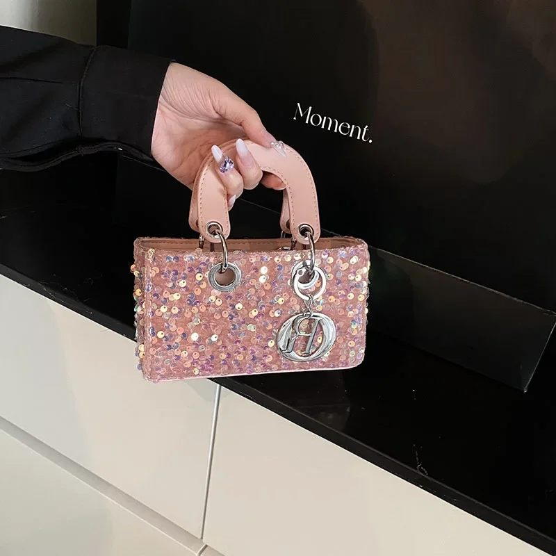 Sparkly Glitter Mini Evening Bag for Women, Designer Crossbody Shoulder Purse, Luxury Party Wedding Clutch, Unique Boutique Gift
Sparkly Glitter Mini Evening Bag for Women, Designer Crossbody Shoulder Purse, Luxury Party Wedding Clutch, Unique Boutique Gift
