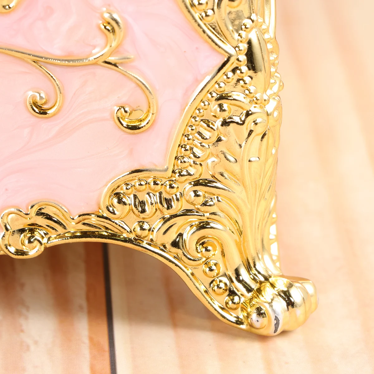 Creative Desktop Box Acrylic Plastic Tissue Home Office Bedroom Decorative Napkin Holder Supplies Fashion Tissue Holder Pink
Creative Desktop Box Acrylic Plastic Tissue Home Office Bedroom Decorative Napkin Holder Supplies Fashion Tissue Holder Pink