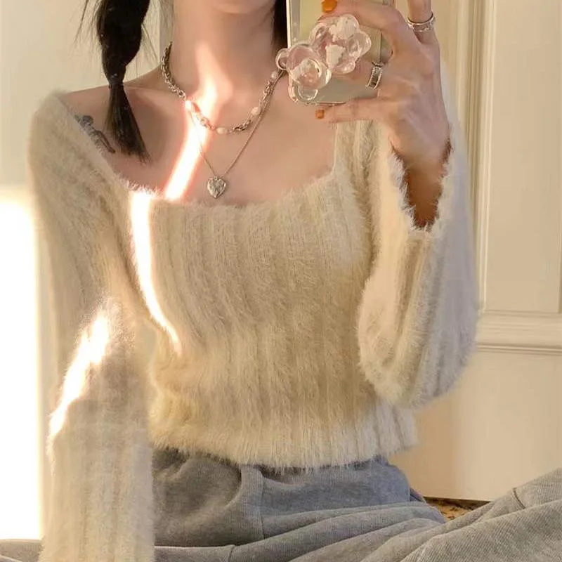 Pure Desire Style Women's Knitted Sweater Short Sleeve Long Sleeve Square Collar Fluffy Soft Bottom Shirt Spring Autumn Polye...
Pure Desire Style Women's Knitted Sweater Short Sleeve Long Sleeve Square Collar Fluffy Soft Bottom Shirt Spring Autumn Polye...