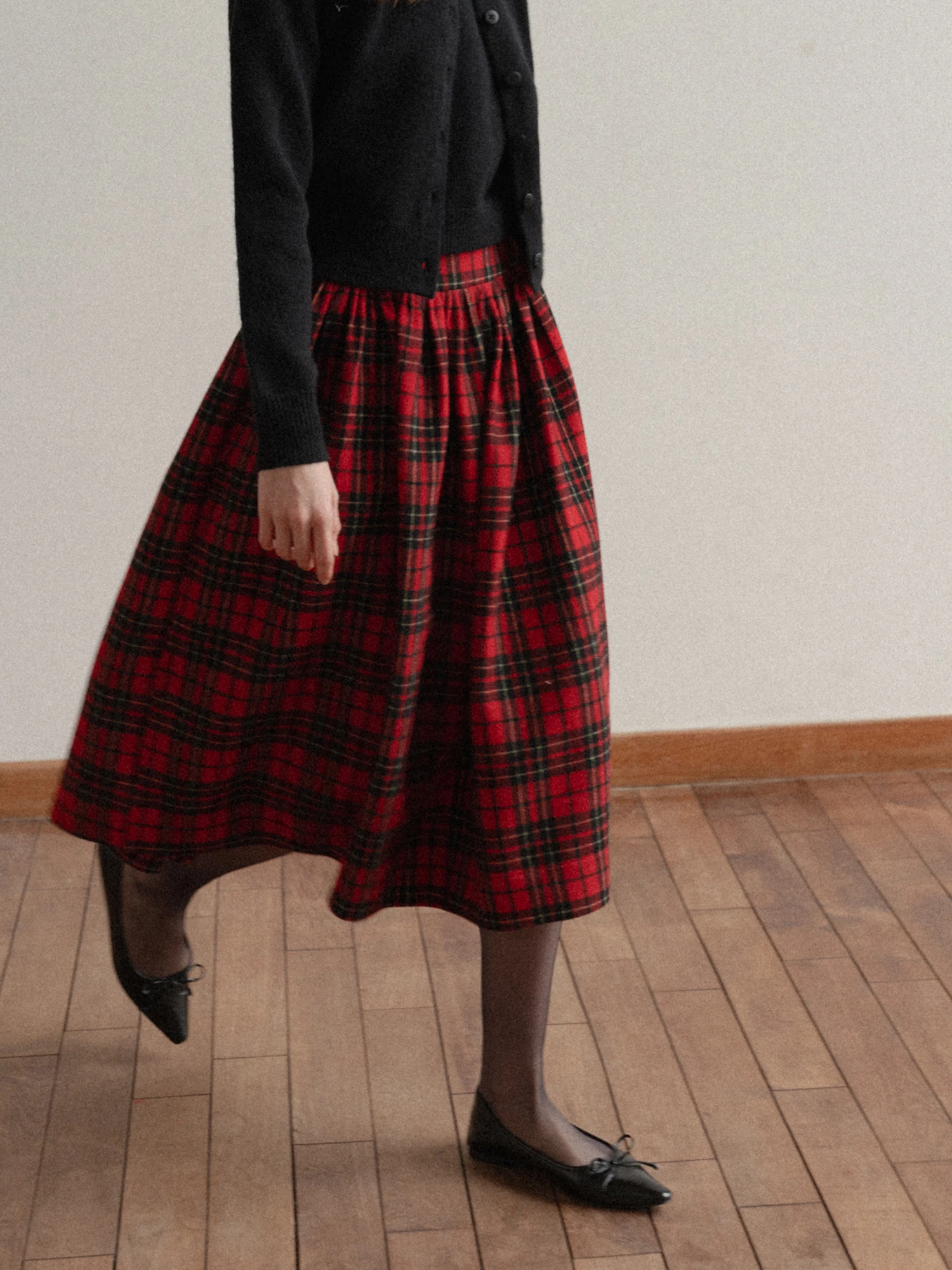 Eggka Retro Classic Plaid Color Block Woolen Skirt High Waist A-Line Midi Skirt for Women Casual Wear Polyester
Eggka Retro Classic Plaid Color Block Woolen Skirt High Waist A-Line Midi Skirt for Women Casual Wear Polyester