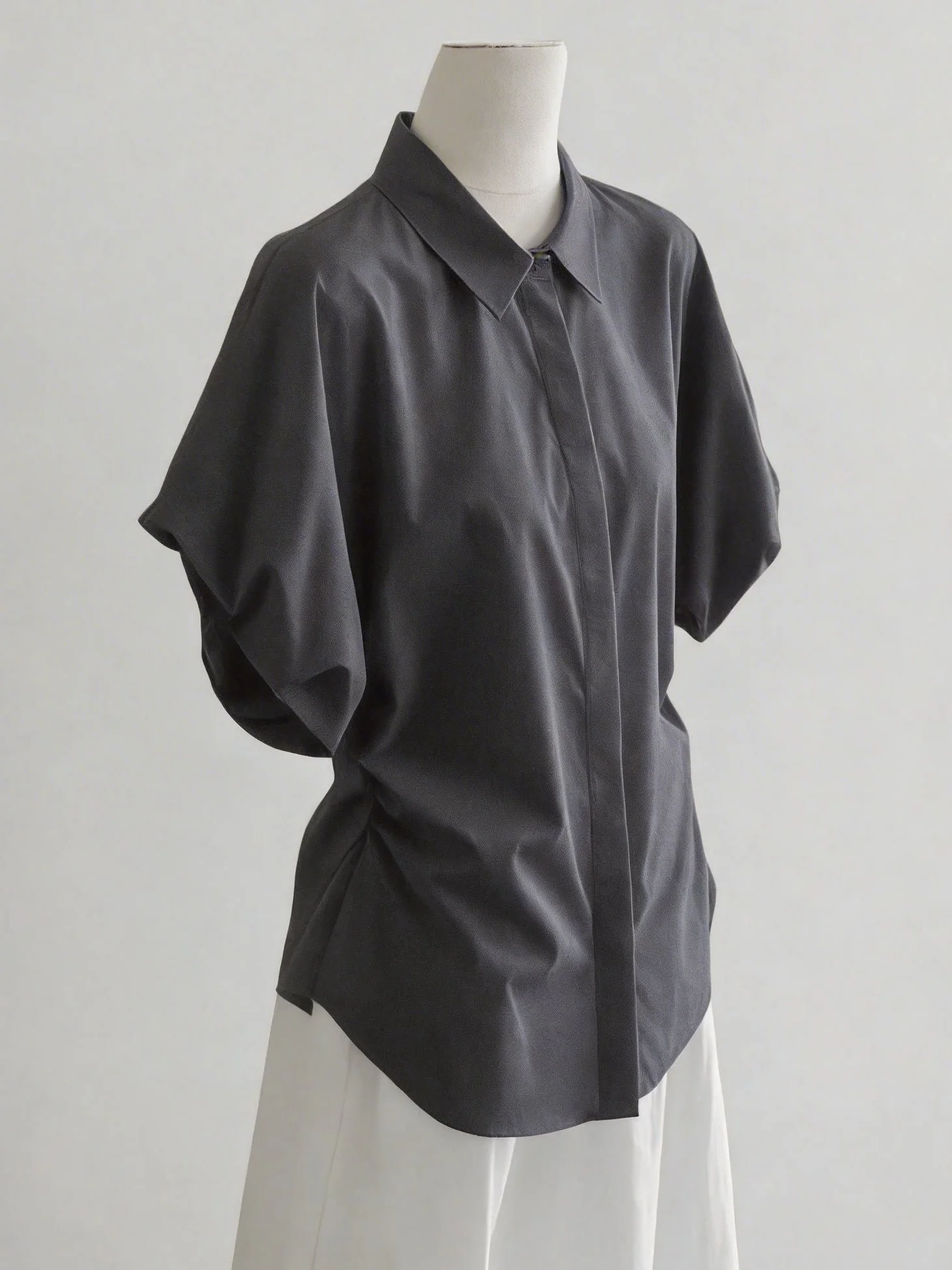 Summer Cool Season 2026 New Grey Pleated Bubble Sleeve Shirt Commute Korean Style Slim Fit Short Sleeve Turn-down Collar Wome...
Summer Cool Season 2026 New Grey Pleated Bubble Sleeve Shirt Commute Korean Style Slim Fit Short Sleeve Turn-down Collar Wome...