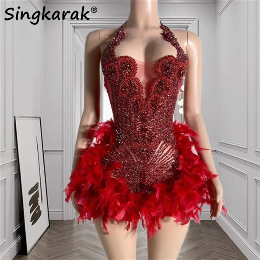 Glitter Red Short Prom Dress 2025 Halter Luxury Beads Rhinestones Feather Birthday Party Cocktail Gowns Homecoming Customized
Glitter Red Short Prom Dress 2025 Halter Luxury Beads Rhinestones Feather Birthday Party Cocktail Gowns Homecoming Customized